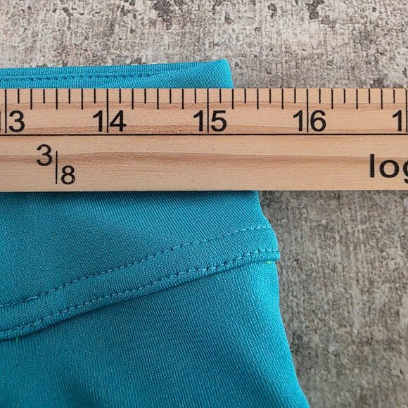 Under Armour Turquoise MD Loose Skort Size Medium - Picture 7 of 9